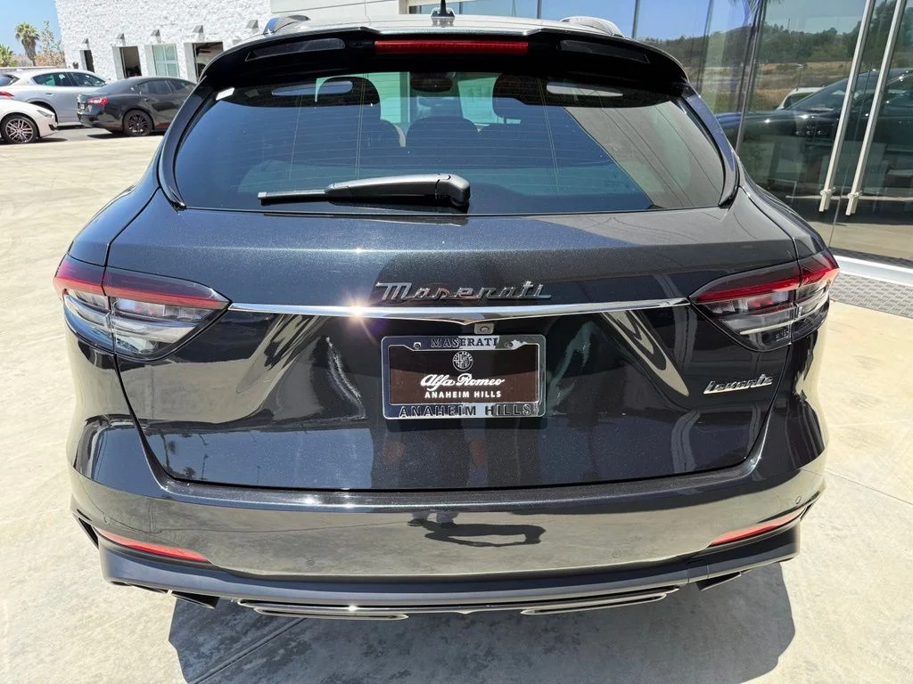 Used 2022 Nero Noctis Black Maserati GT image 8