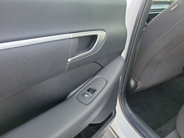 2025 Hyundai Sonata SE - Photo 13