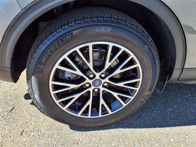 Certified Used 2022  Ford  image 16