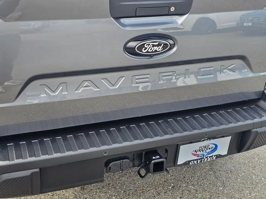 New 2025 Gray Ford XLT image 15