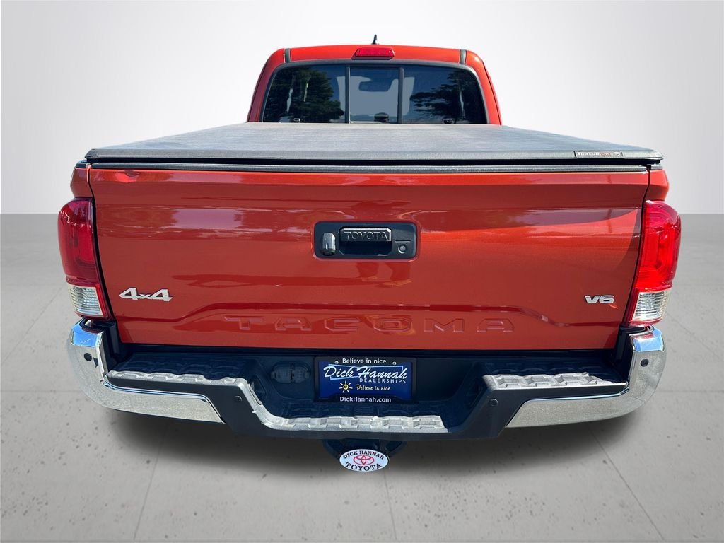Used 2018 Red Toyota SR5 image 8