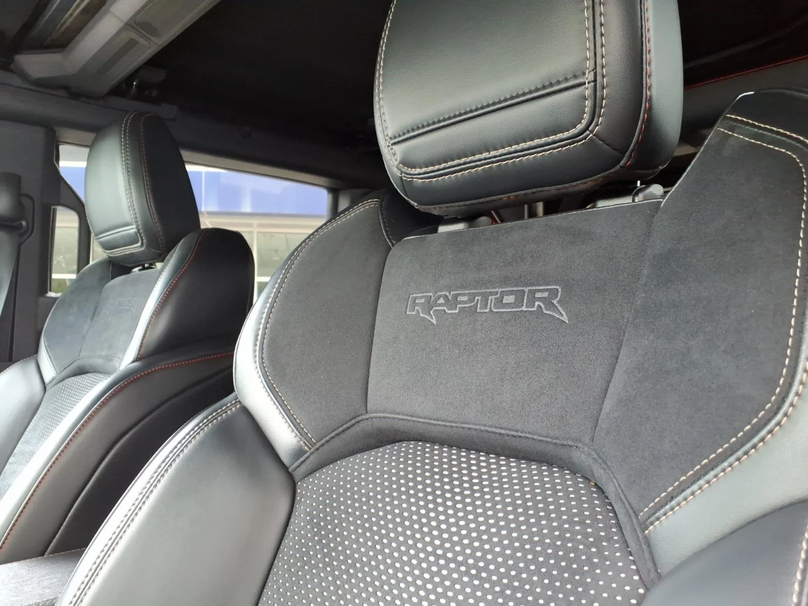2023 Ford Bronco 4-Door Raptor - Photo 21