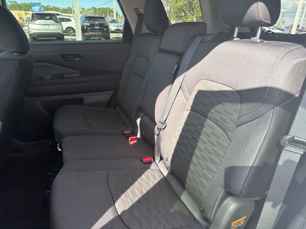 New 2026 Nissan Pathfinder SV 4D Sport Utility