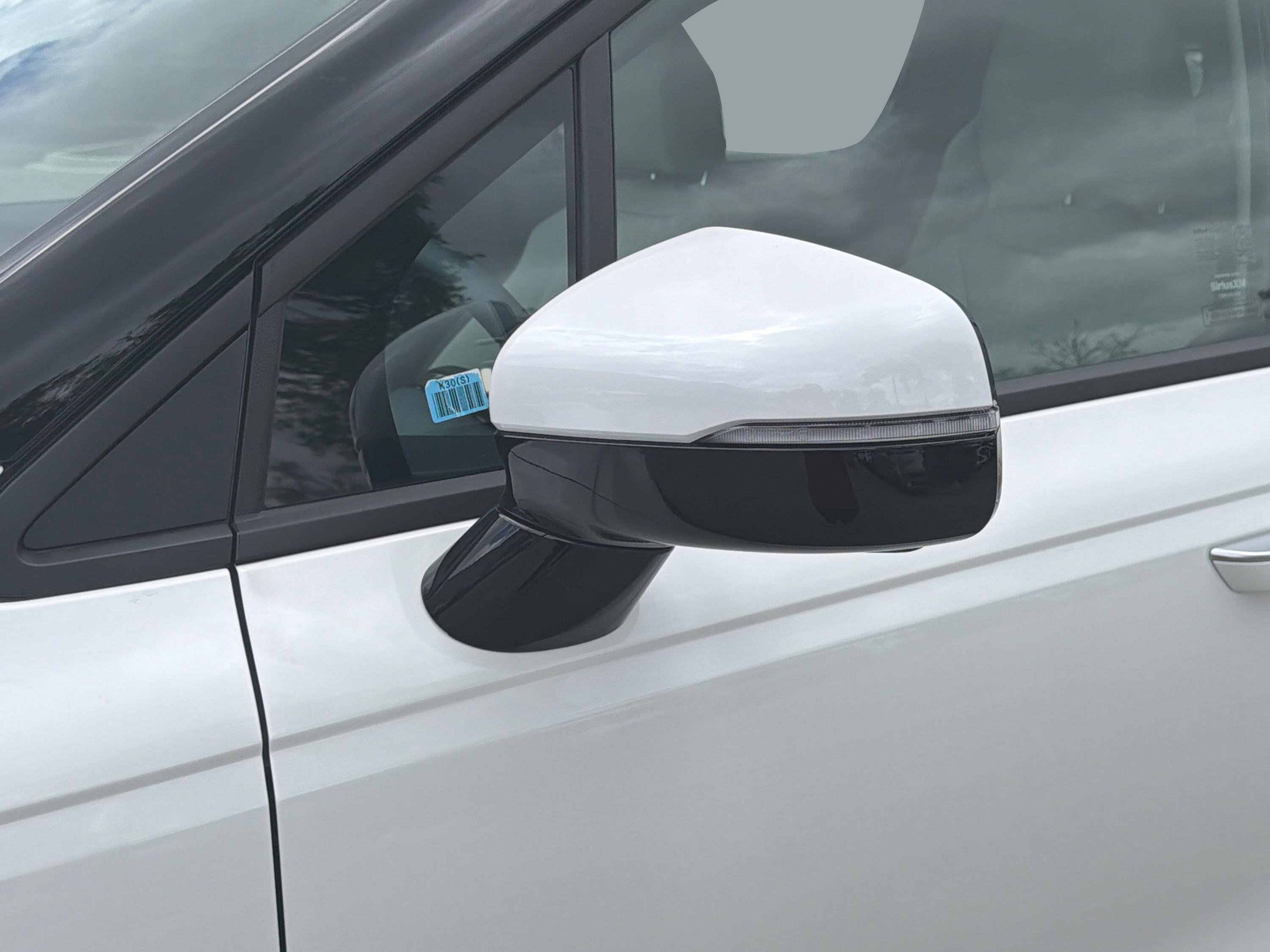New 2026 Snow White Pearl Kia EX image 27