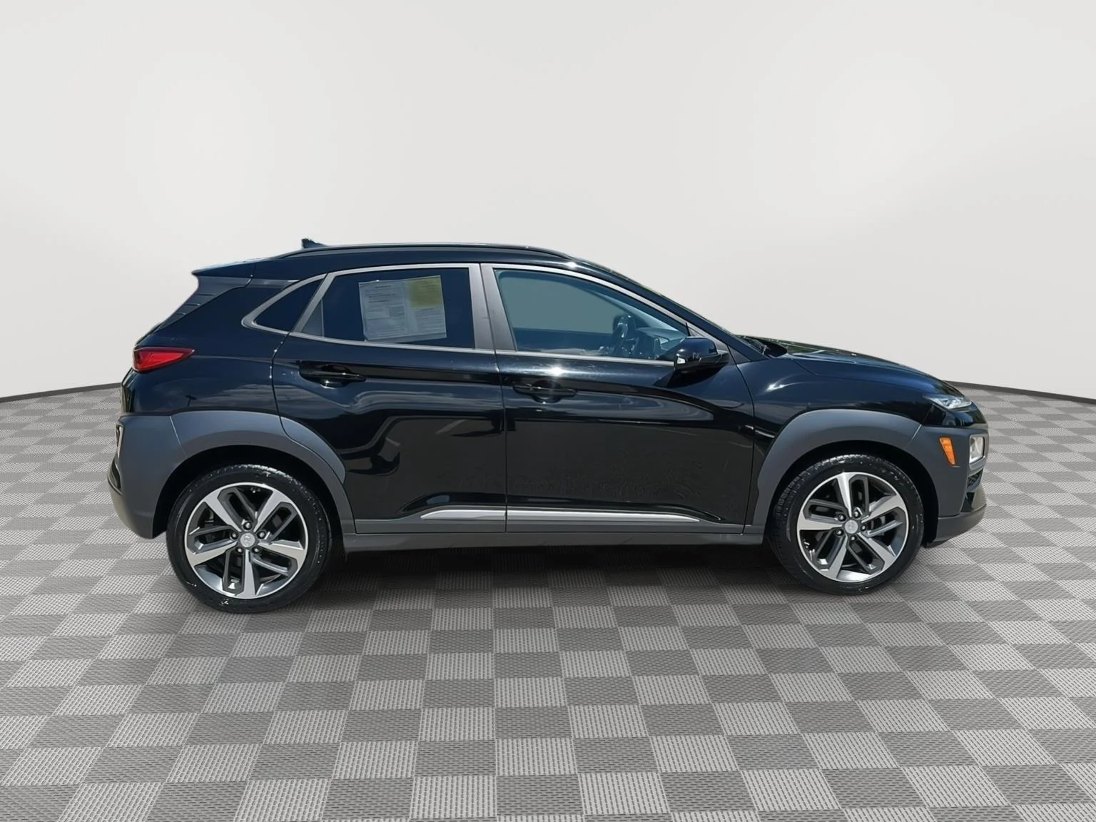 Used 2020 Ultra Black Hyundai Limited image 4