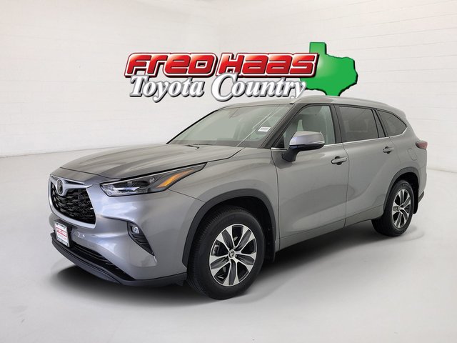 2026 Toyota Highlander XLE