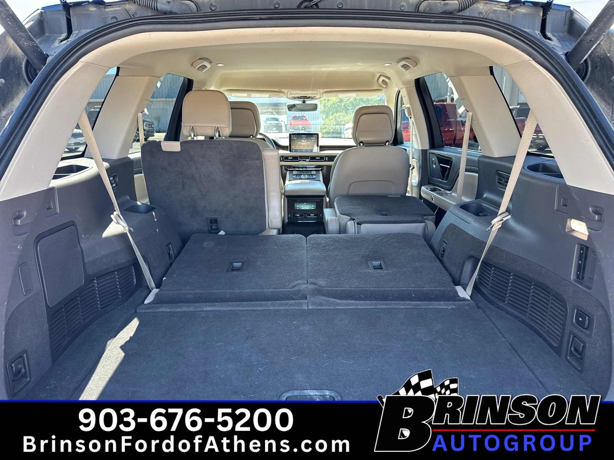 Used 2020 Infinite Black Metallic Lincoln Reserve image 9