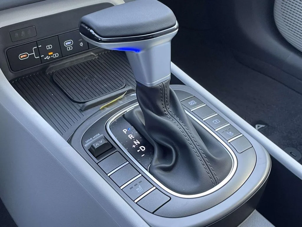 New 2026 White Hyundai SEL Sport image 27
