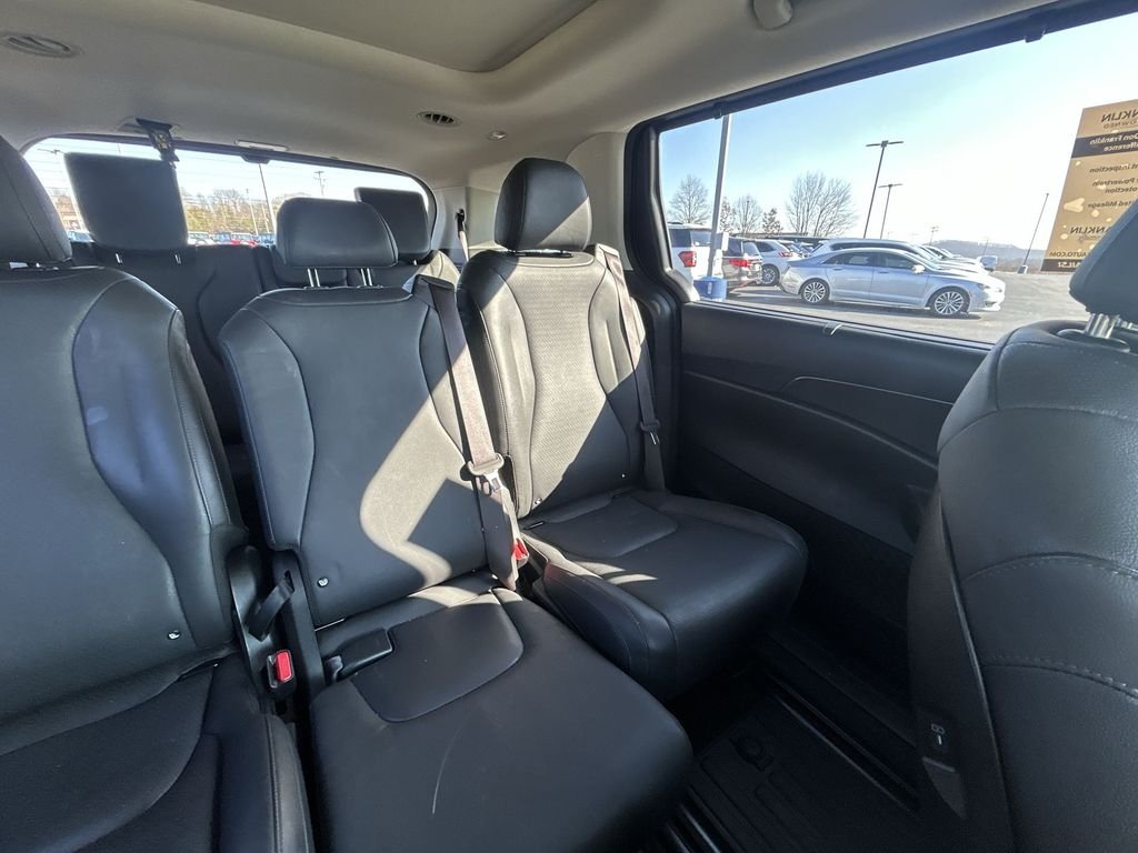 Used 2025 Blue Kia SX Prestige image 15