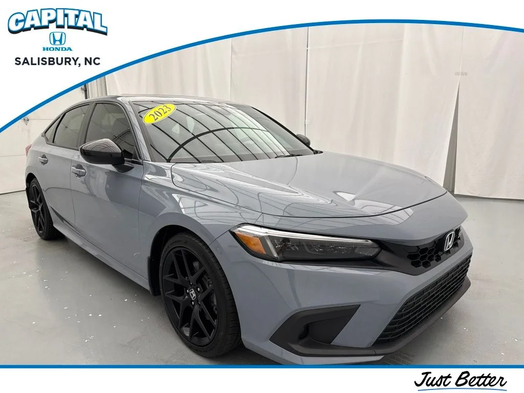 Used 2023  Honda Si image 1