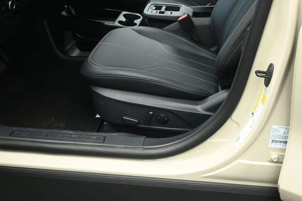 New 2026 Desert Sand Ford Select image 10