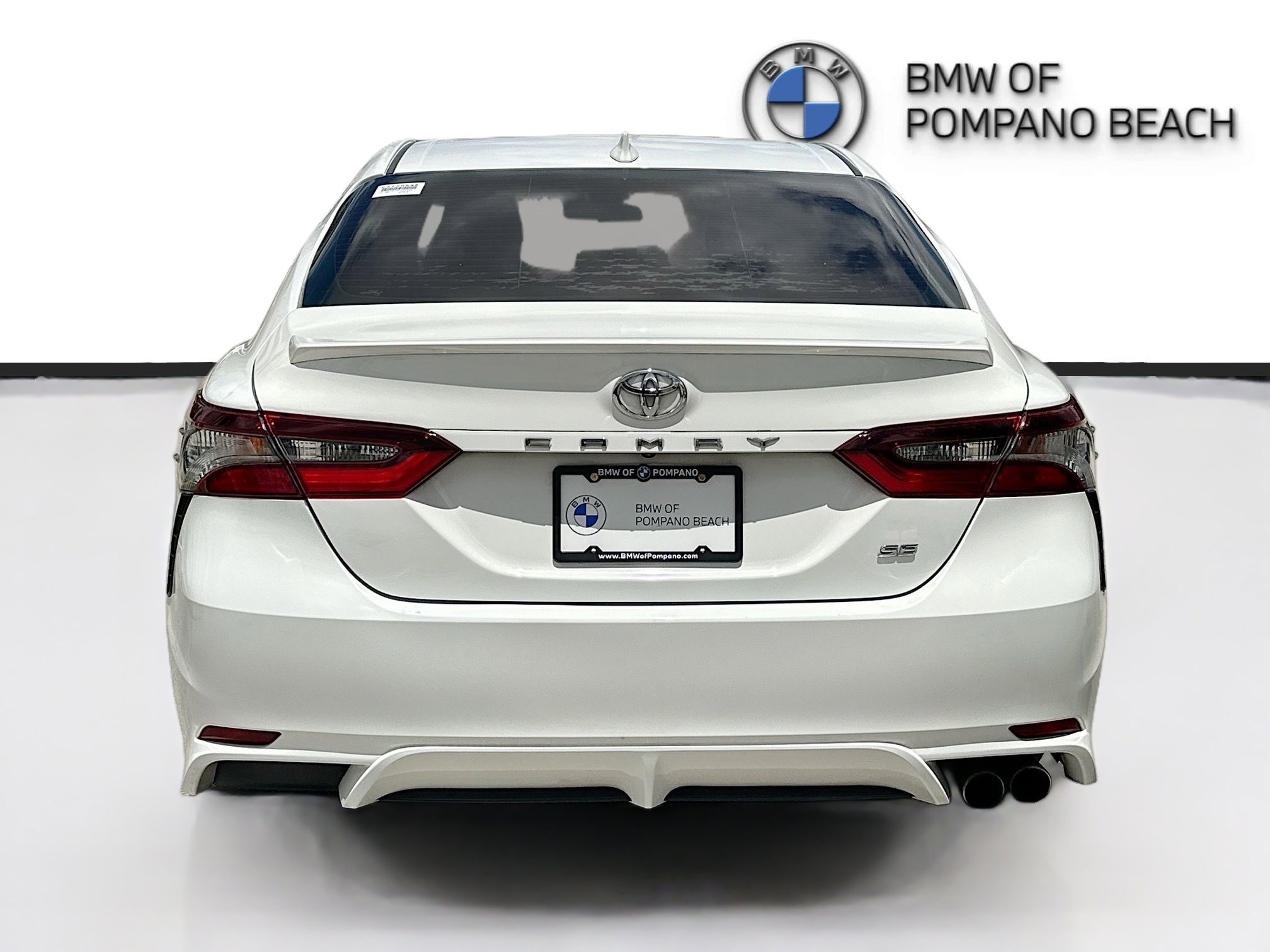 Used 2021 Super White Toyota SE image 4