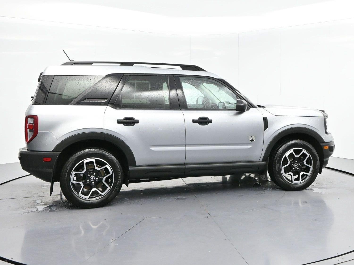 Used 2021 Iconic Silver Ford Big Bend image 8