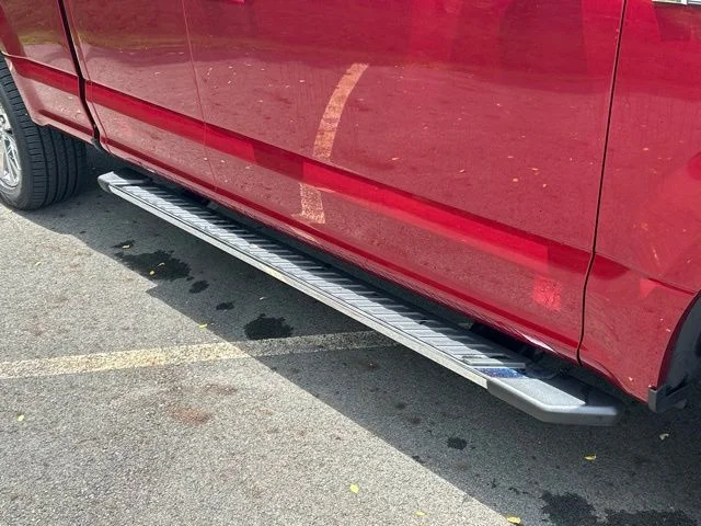 Used 2016 Red Ford XLT image 21