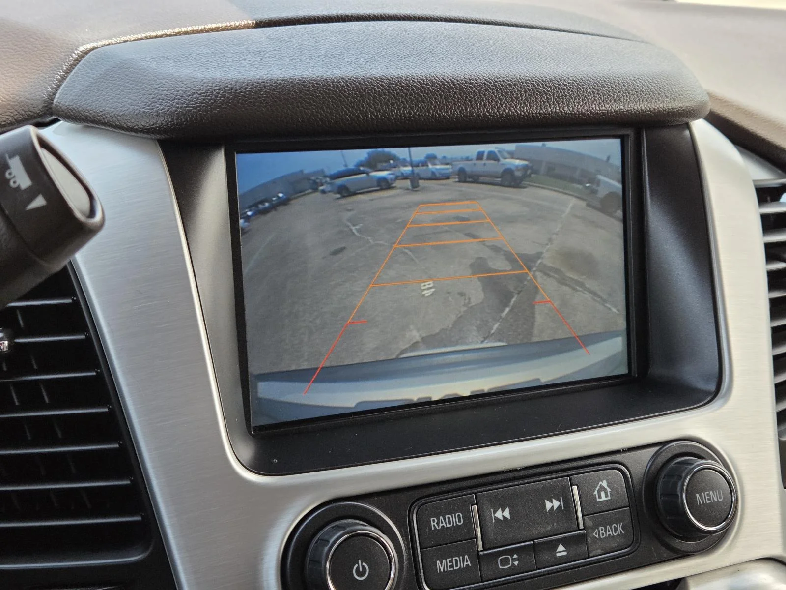 Used 2015 CHAMPAGNE SILVER METALLIC GMC SLT image 25