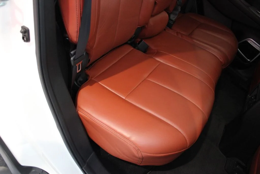 Used 2020 Pearl White Nissan S image 26