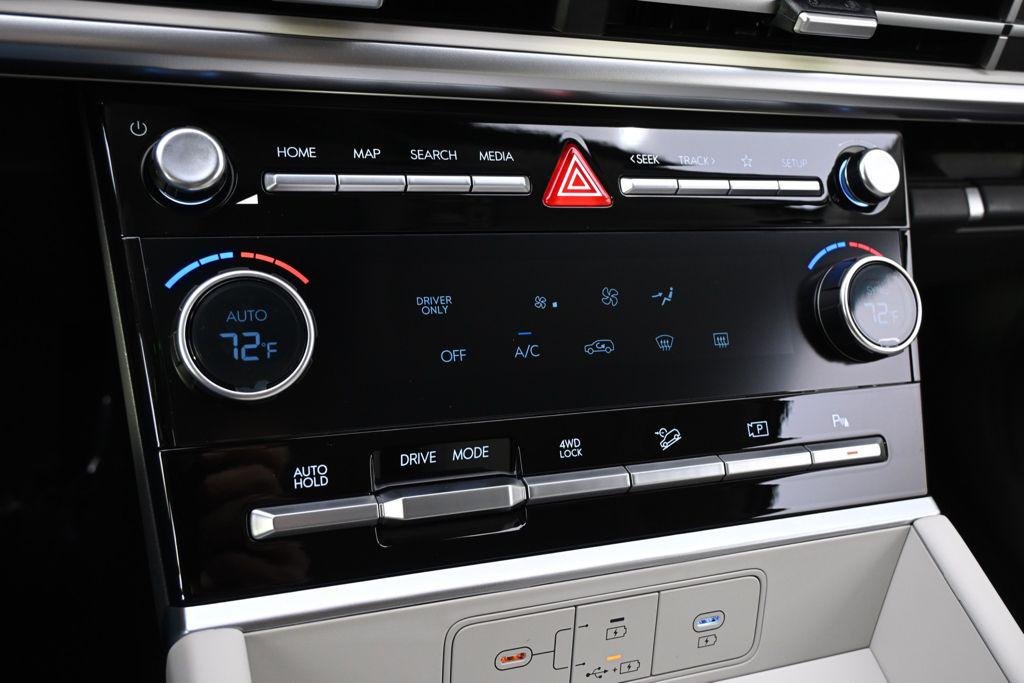 New 2026 Phantom Black Hyundai SE image 30