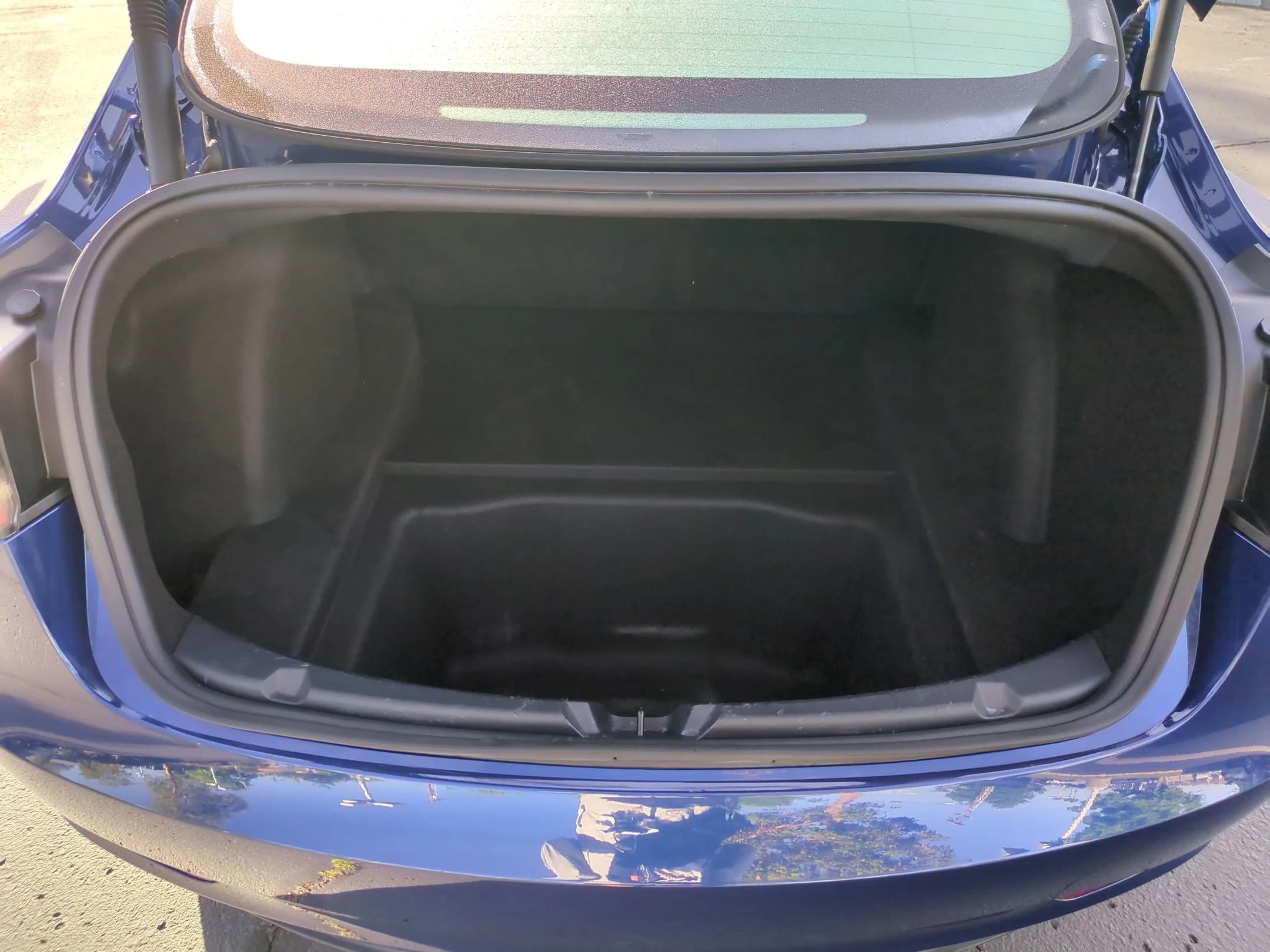 Used 2023 Blue Tesla Base image 24