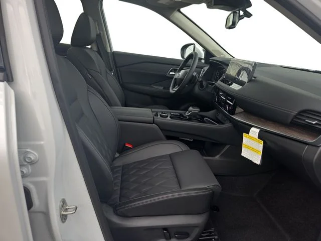 2026 Nissan Rogue Platinum - Photo 15