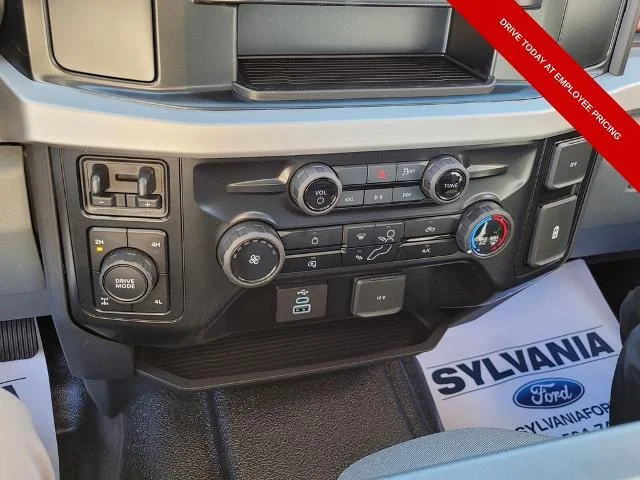 New 2026 Oxford White Ford F-250® XL image 49
