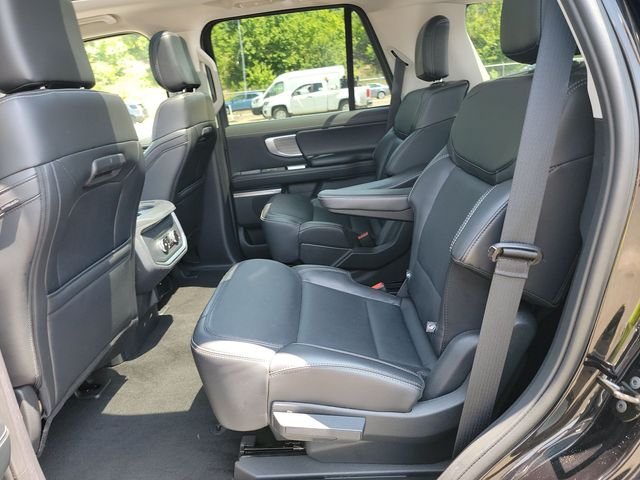 Used 2025 Black Ford Platinum image 17
