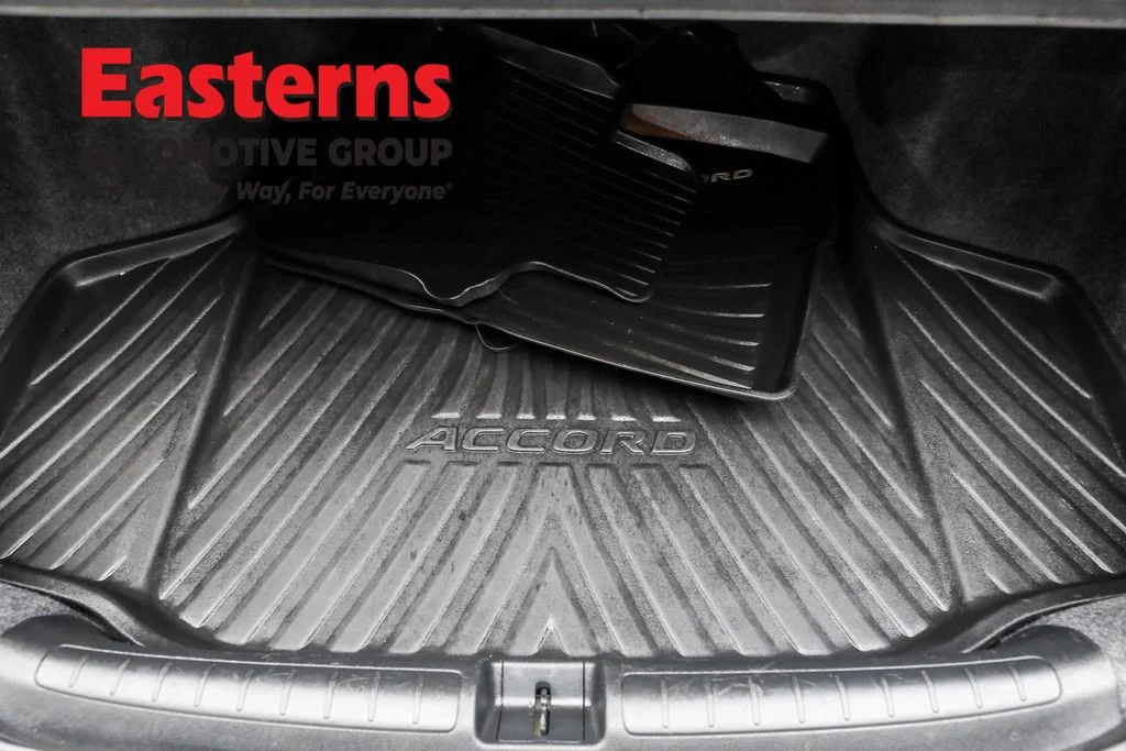 Used 2020 Silver Honda EX image 9