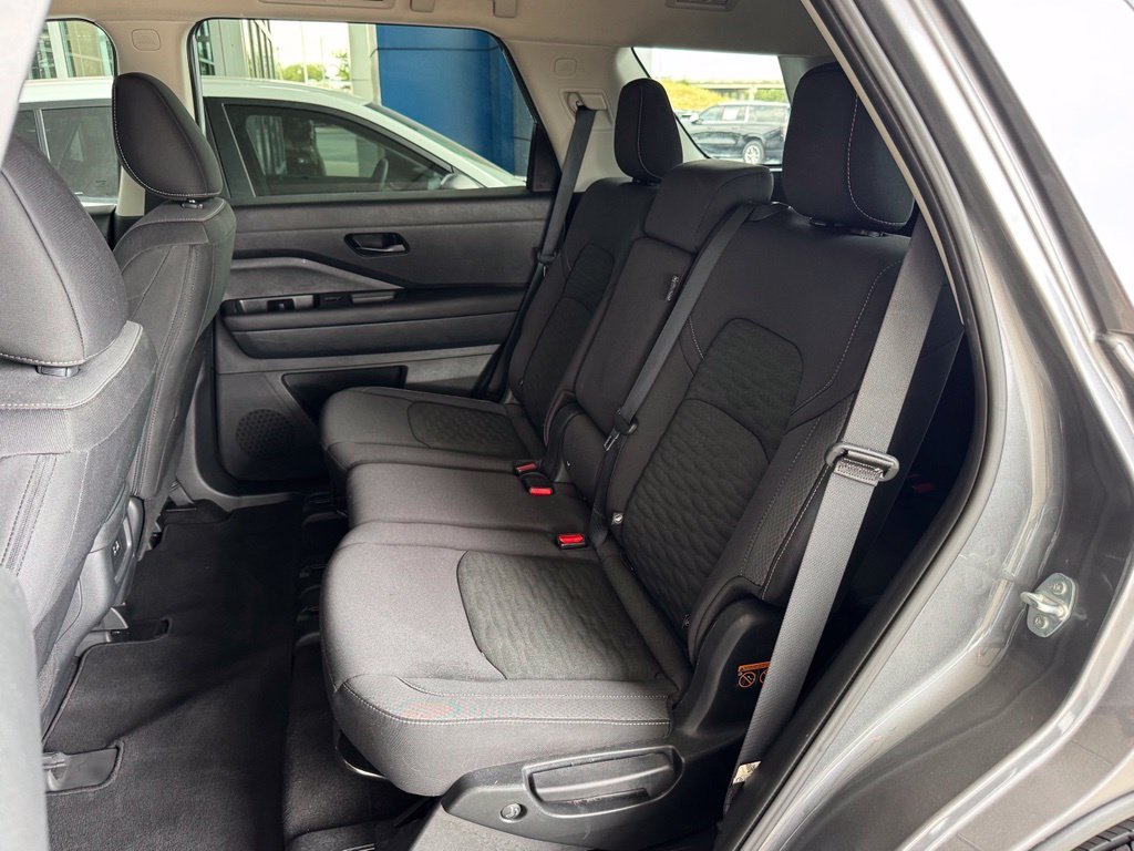 Used 2025 Gray Nissan SV image 21