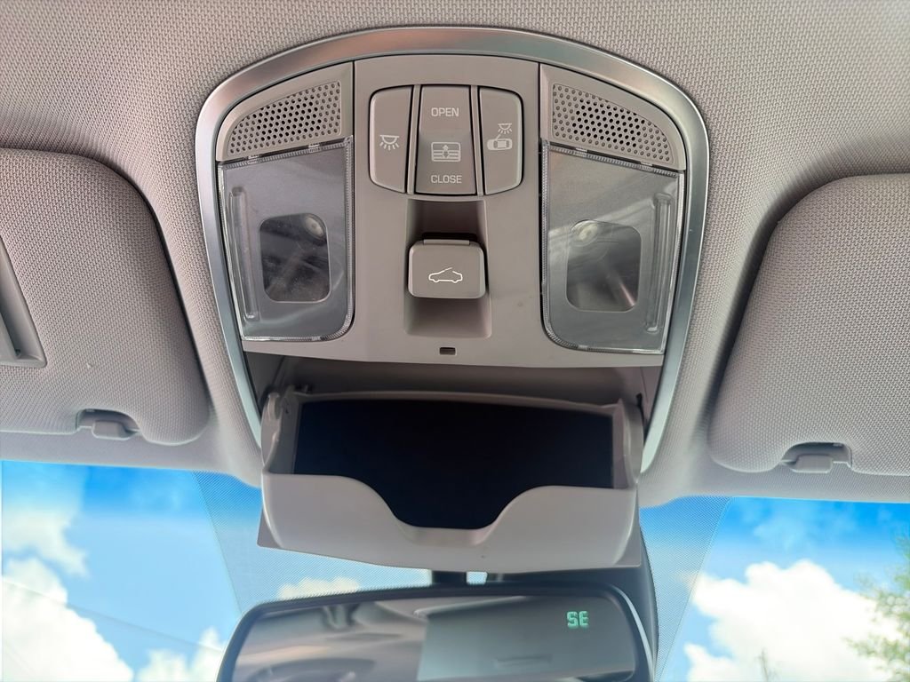 Used 2019 White Hyundai Limited image 35