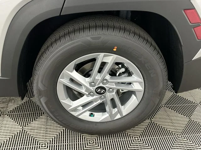 New 2026 Hyundai TUCSON SE
