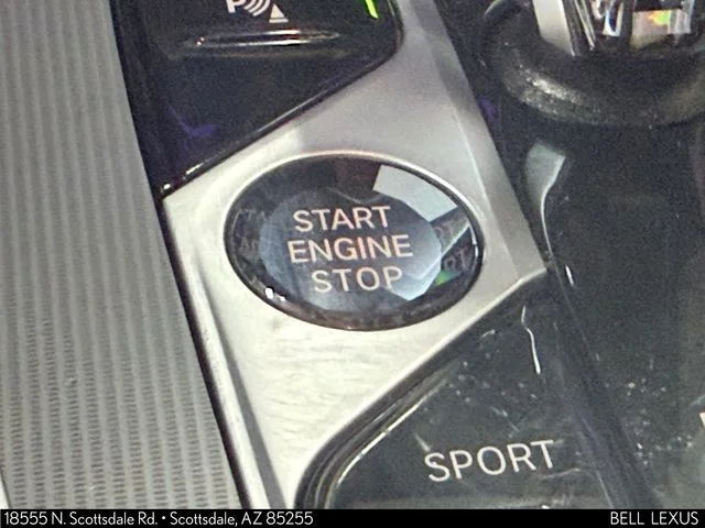 Used 2023 White BMW xDrive40i image 30