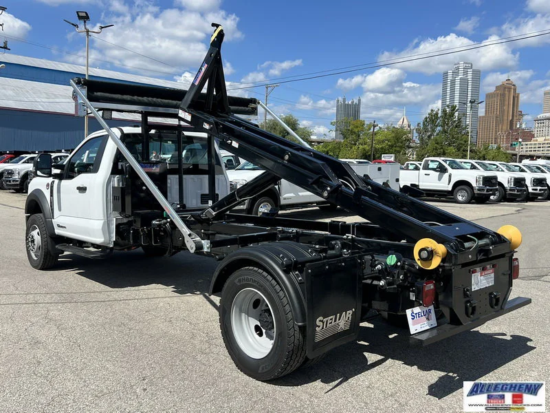 New 2026 Oxford White Ford XL image 8