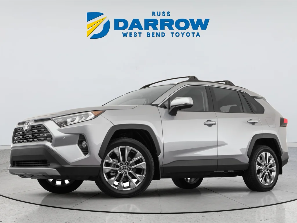 Used 2020 Silver Toyota XLE image 10