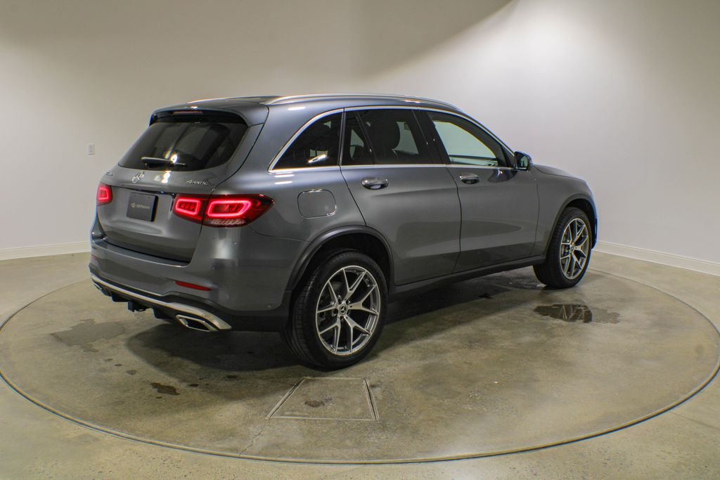 Used 2022  Mercedes-Benz GLC 300 image 5