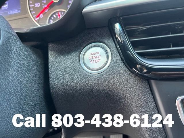 Used 2019  Kia S image 25