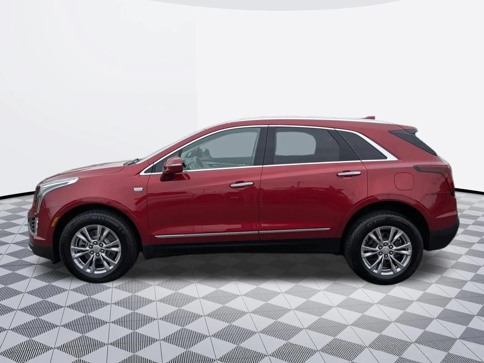 Used 2020 Red Horizon Tintcoat Cadillac Premium Luxury AWD image 8
