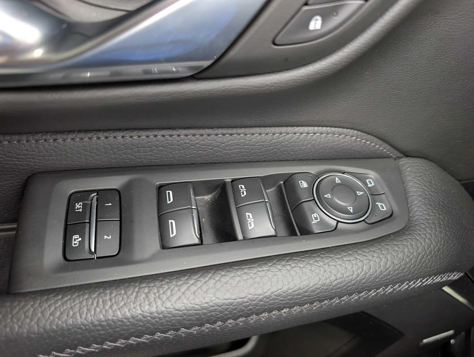 Used 2023 ONYX BLACK GMC Denali image 33
