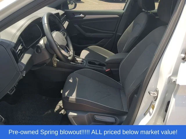 Used 2025 White Volkswagen 1.5T Sport image 23