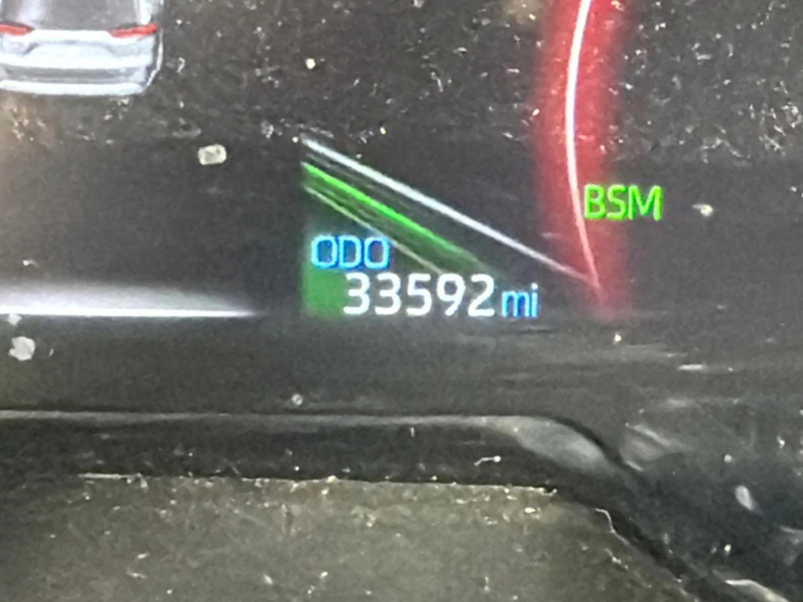 Used 2025 Magnetic Gray Metallic Toyota XLE image 27