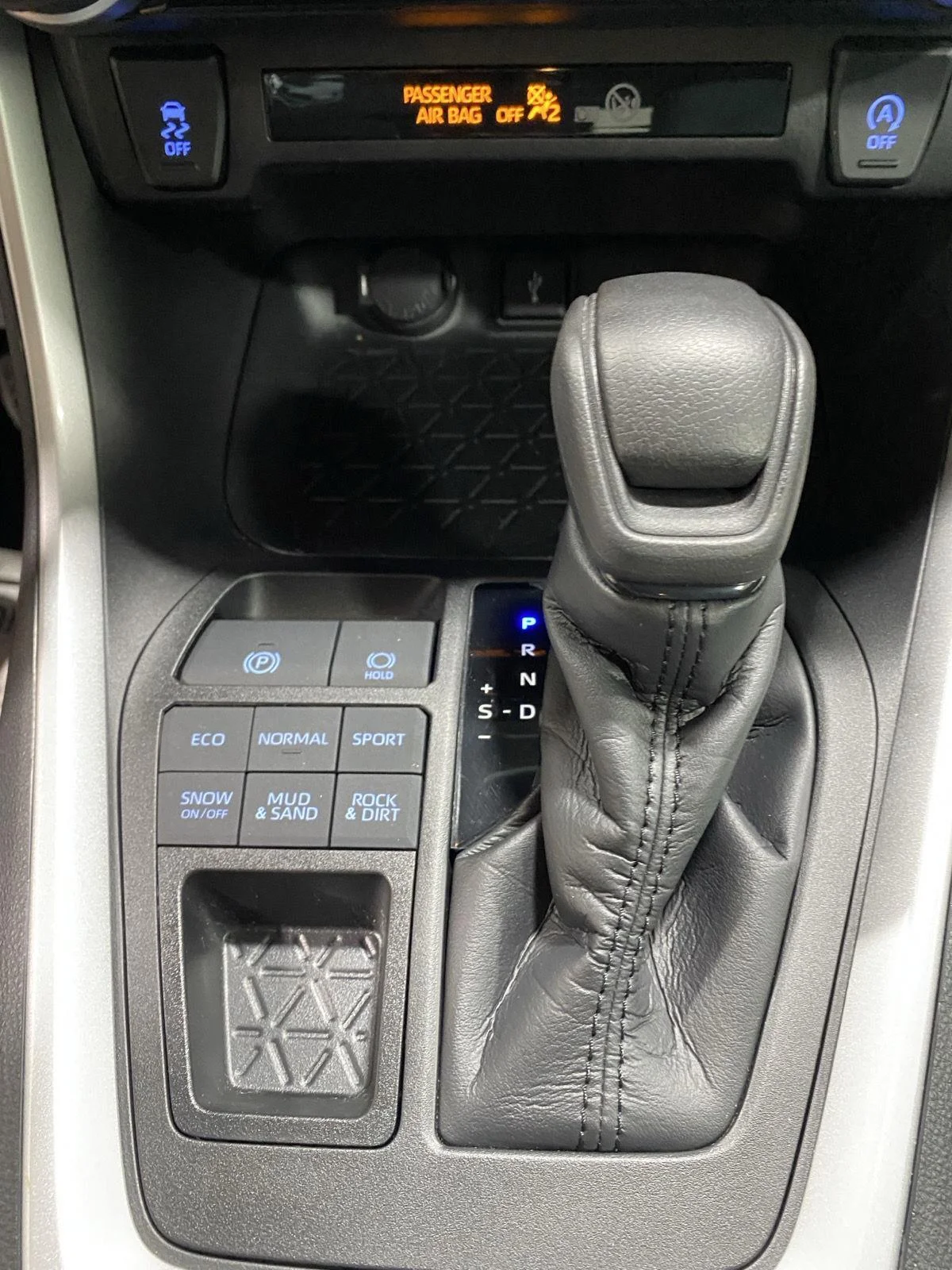 Used 2021 Super White Toyota LE image 23