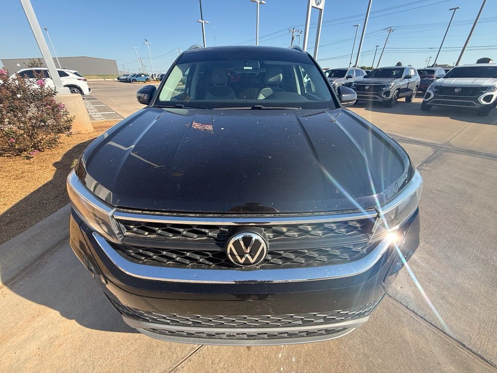 Used 2022 Deep Black Volkswagen 1.5T SE image 19