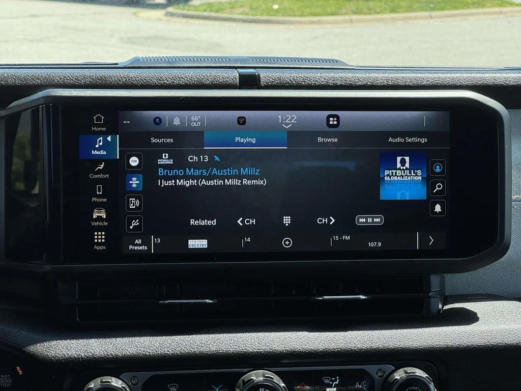 Used 2025 Black Jeep Nighthawk image 3