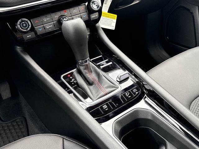New 2026 Sting-Gray Clear-Coat Exterior Paint Jeep Trailhawk image 13