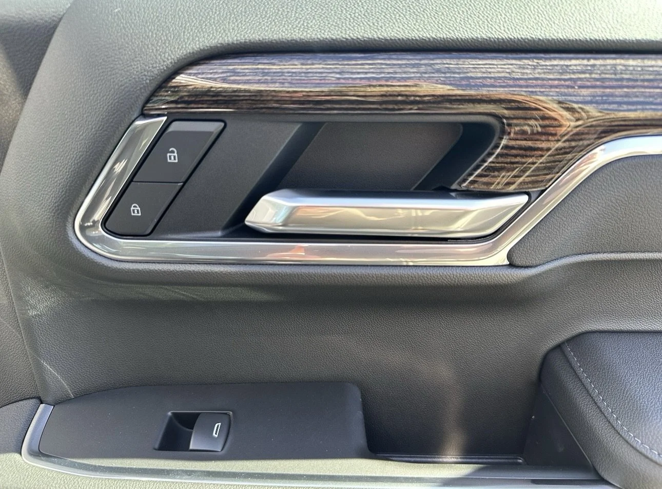 New 2026 Summit White GMC Elevation image 21