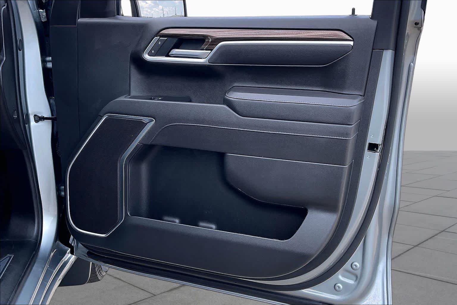 Used 2026 Sterling Gray Metallic Chevrolet RST image 23