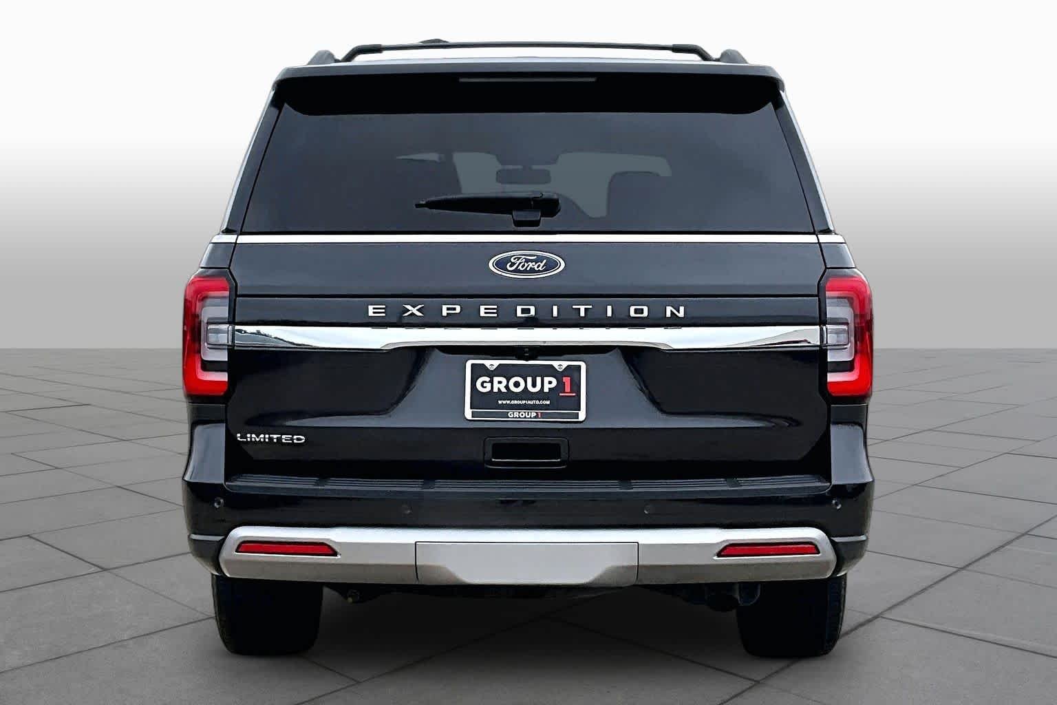 Used 2024 Dark Matter Gray Ford Limited image 5