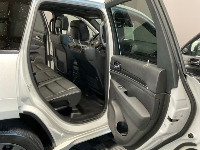Used 2019 Bright White Clearcoat Jeep High Altitude image 20