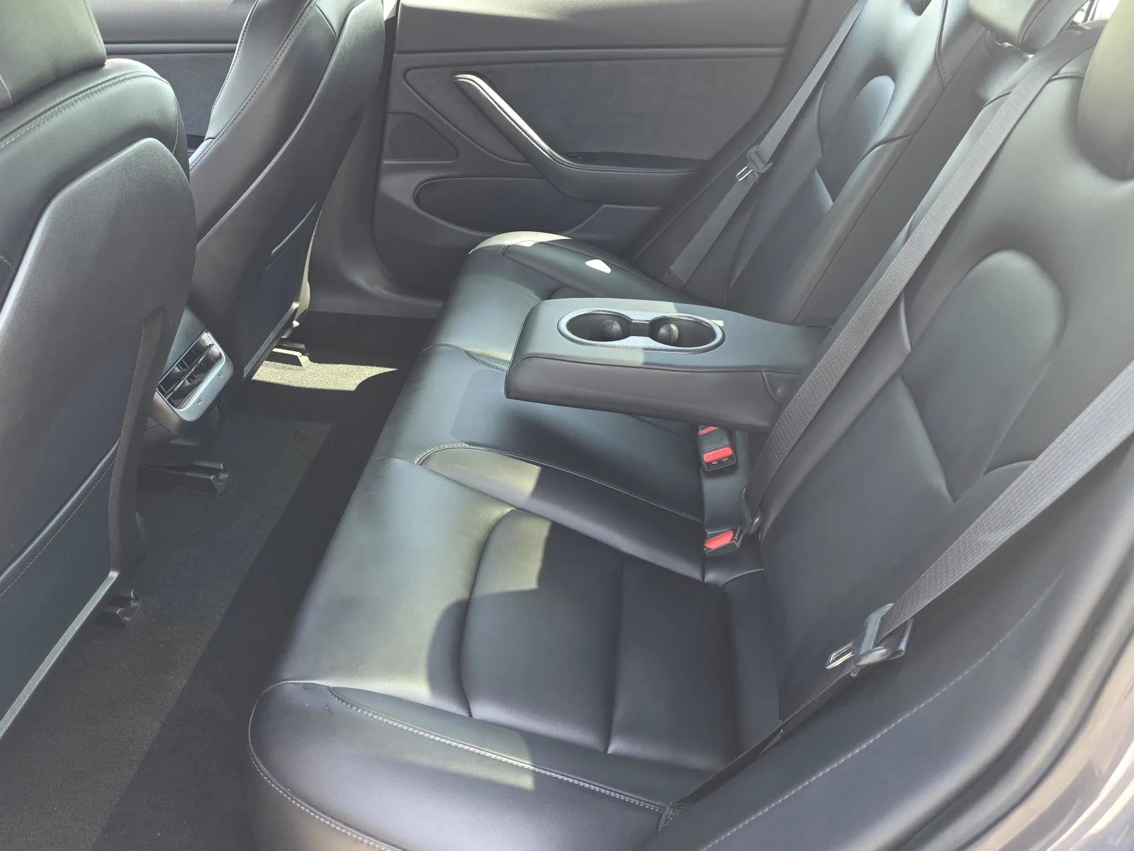 Used 2019 Midnight Silver Metallic Tesla Mid Range image 18