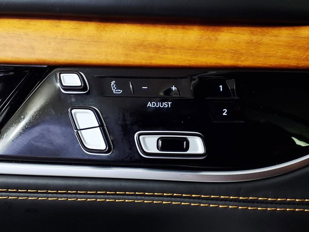 2024 Jeep Grand Wagoneer L Series III - Photo 20