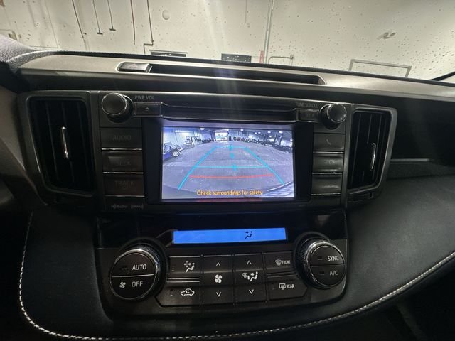 Used 2013 Gray Toyota XLE image 29