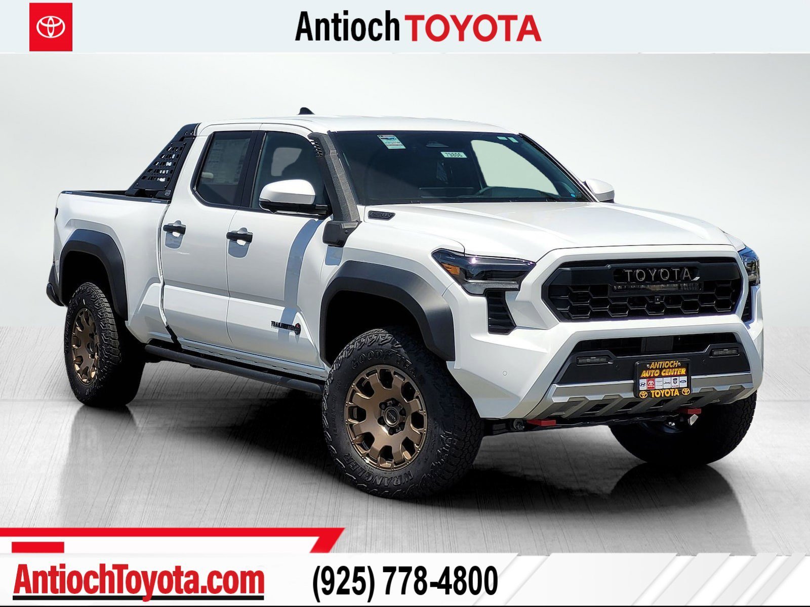 2026 Toyota Tacoma i-FORCE MAX Tacoma Trailhunter